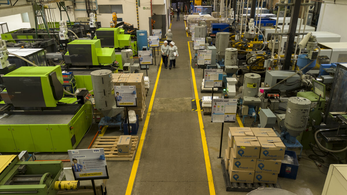 Vista general de la planta, con las líneas de producción